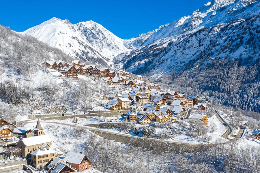 Vaujany : panoramas exceptionnels pour le ski en couple